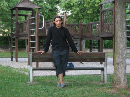 TOFNA ALHAYAT WATBKA ADIKRAYAT 